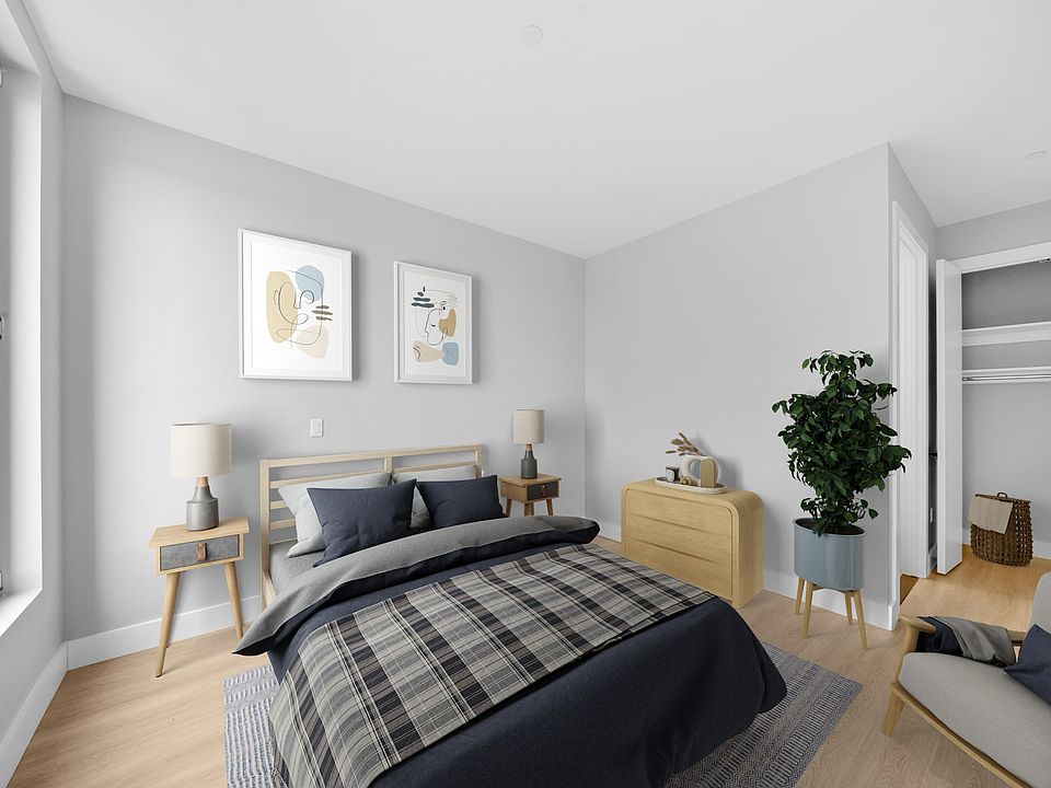 1st image of 26-25 4th St #1802