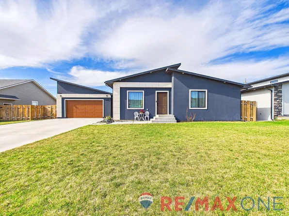4123 Hawthorne Way, Garden City, KS 67846