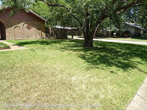 2nd image of 24102 Nomini Hall Ln