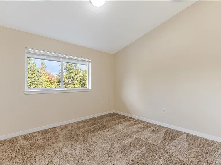 Cascade Woods Apartments — Photo 60