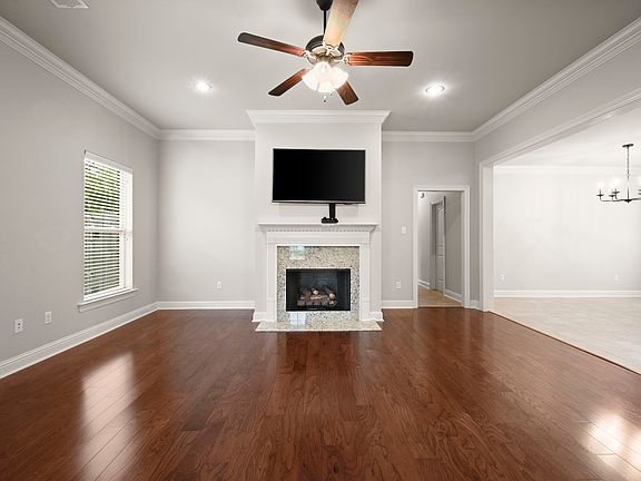 5th image of 9346 Falling Oak Dr