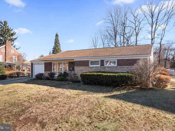 33 Church Rd, Lansdale, PA 19446