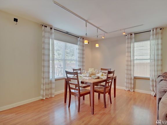 4th image of 19507 105th Avenue Ct E
