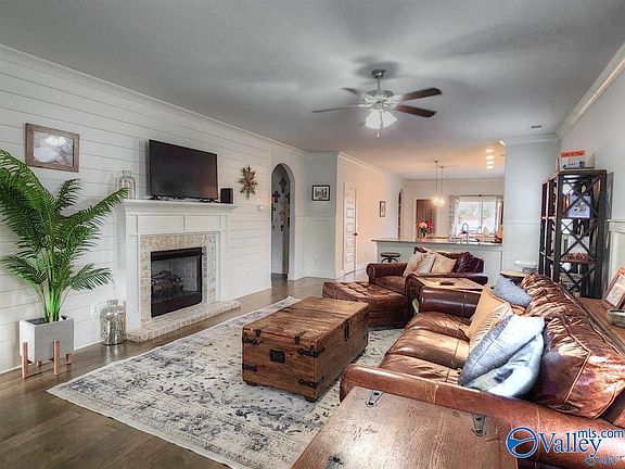4th image of 22 Desert Oak Ct SW