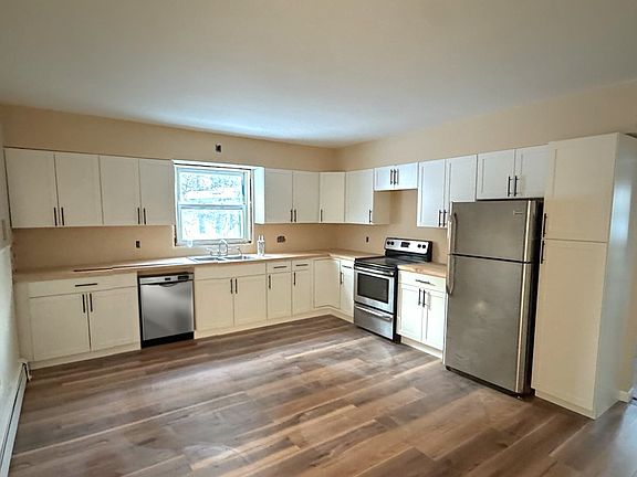 2nd image of 118 Gamage Ave #1
