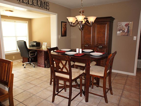 5th image of 1534 Melody Ln