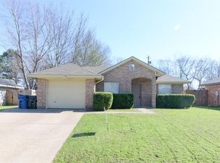 500 Jean Dr, Seagoville, TX 75159