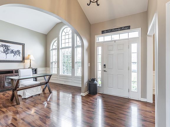 5th image of 721 Wyndham Hills Dr