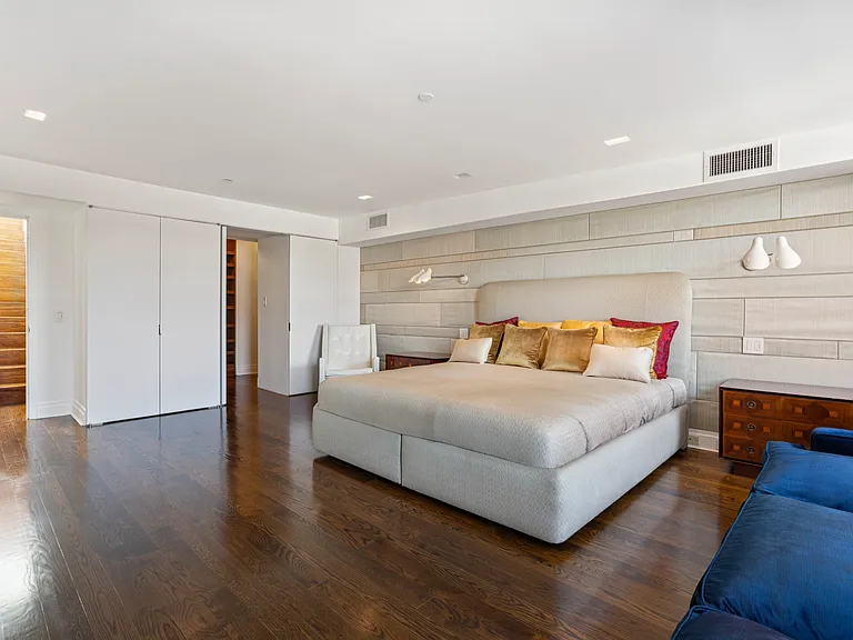 257 W 117th St #7D — Photo 6
