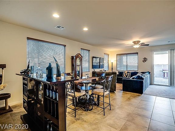 5th image of 5856 Clear Haven Ln