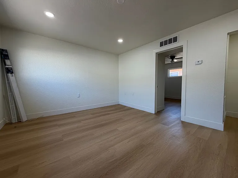 438 Perlite Way — Photo 4