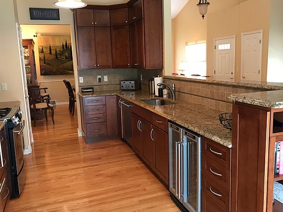 3rd image of 25 Donegal Way