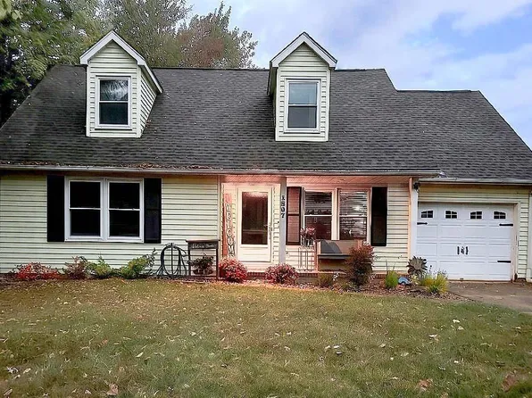 1807 Bonnie View Dr, Evansville, IN 47715