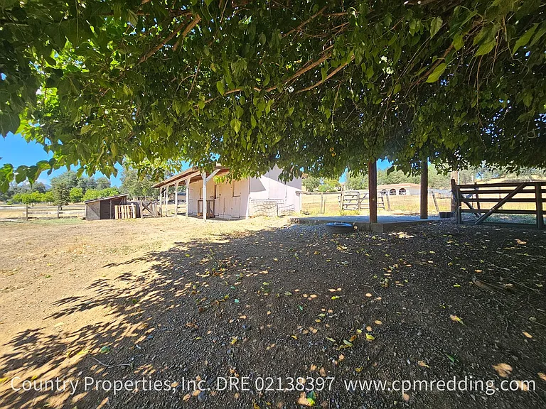 12183 Dry Creek Rd — Photo 37