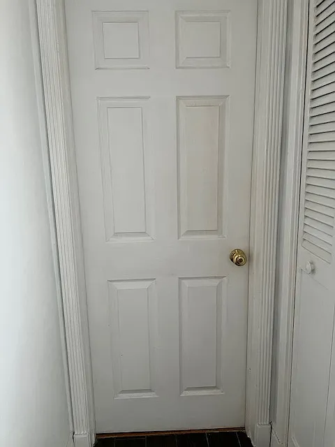 8661 NW 17th Ct — Photo 2
