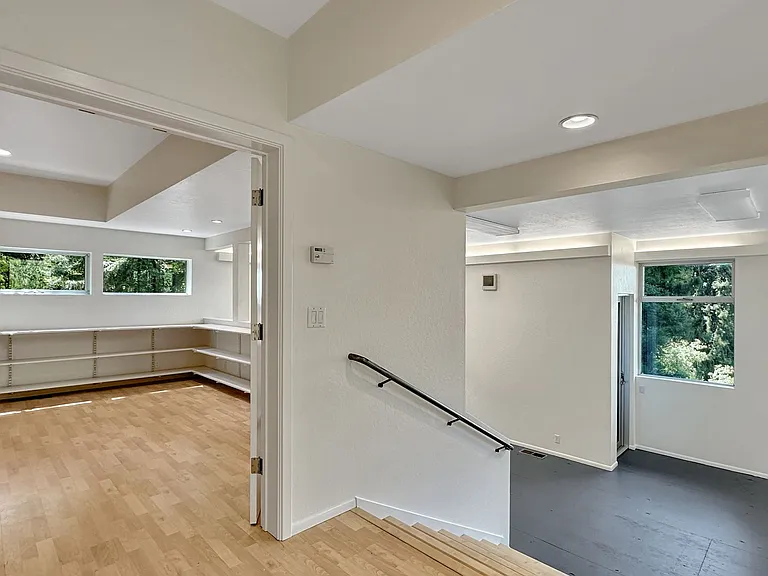 1118 Keith Ave — Photo 28