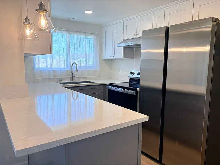 333 N Monterey St — Photo 8