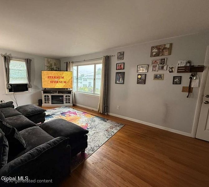 2nd image of 9 Bickford Lane