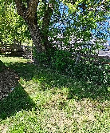 2nd image of 12075-12079 Main St