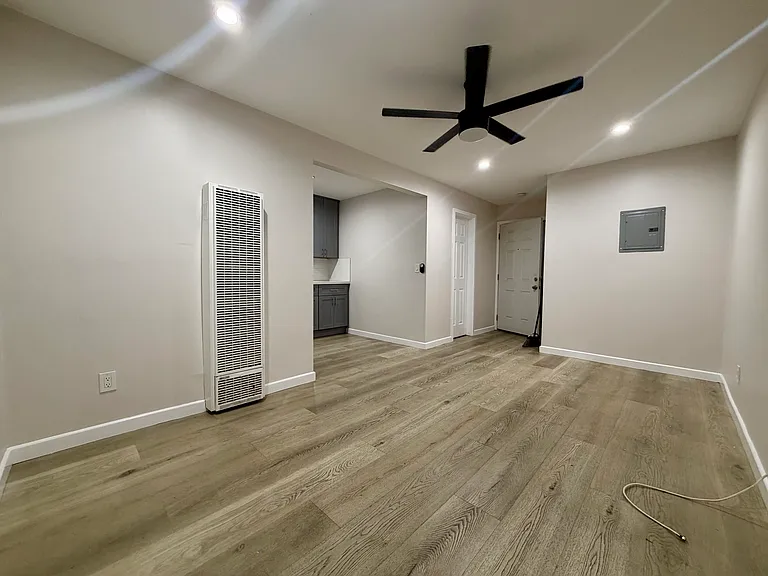 00-1007 E Ocean Blvd #14 — Photo 4