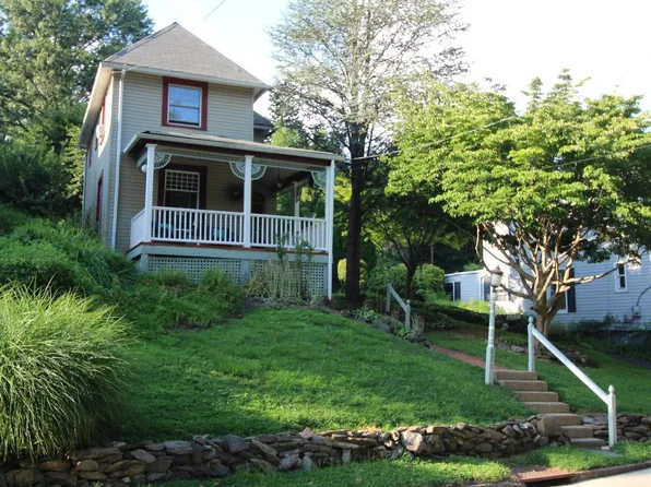 821 Rock Ln, Elkins Park, PA 19027