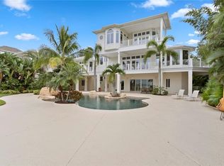 136 Harbor Dr, Palm Harbor, FL 34683