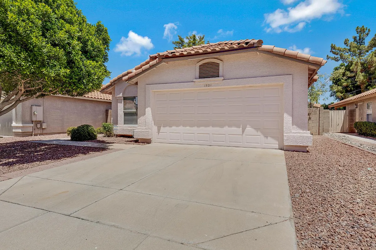 Property Photo - 19211 N 78th Ave