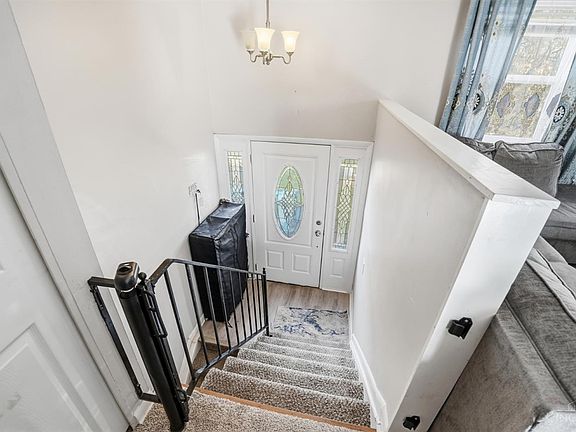 3rd image of 899 Tradewind Dr