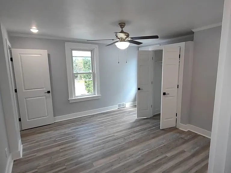712 Loretta St — Photo 13