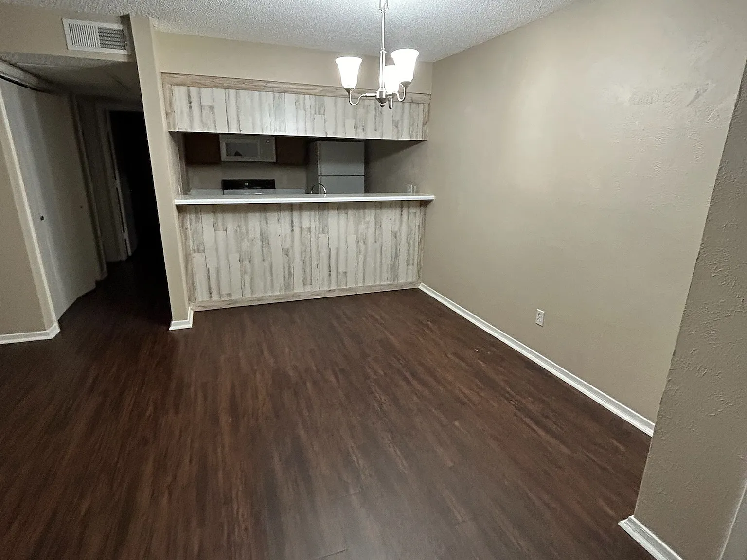 1 bed, 715 sqft, $900 — Photo 4