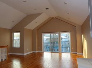 298 Ridgewood Ave, Newark, NJ 07112