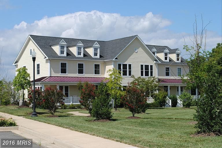 1st image of 104 Island Lark Way