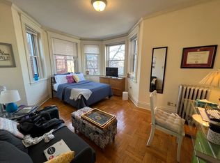 28 Queensberry St #20, Boston, MA 02215