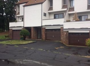 10 Queen Ter #B, Southington, CT 06489