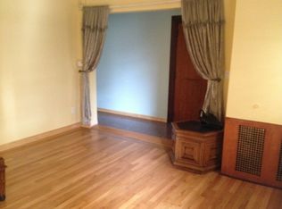 692 Leonard St APT 1, Brooklyn, NY 11222