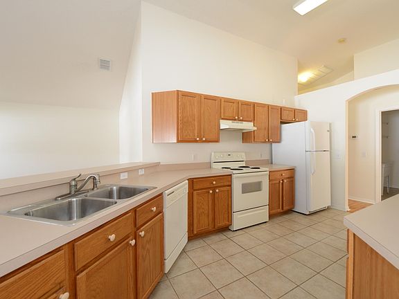 5th image of 13710 Antler Point Dr