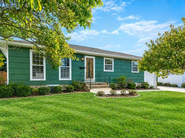 244 Neptune Avenue, West Babylon, NY 11704