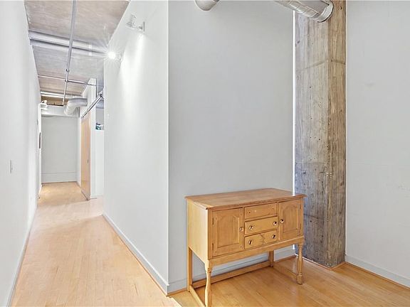 4th image of 123 Luckie St NW APT 2313