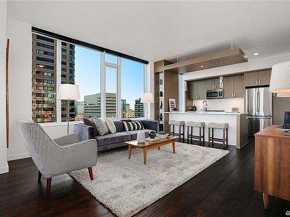 Open floor plan concept. No smokers/pets or nail-holes, please.