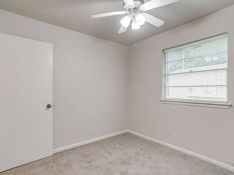 816 E Mustang St — Photo 31