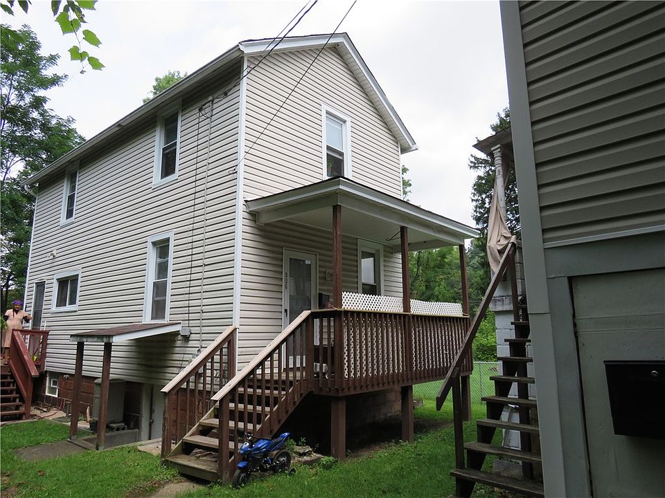 1st image of 806 McLaughlin Run Rd