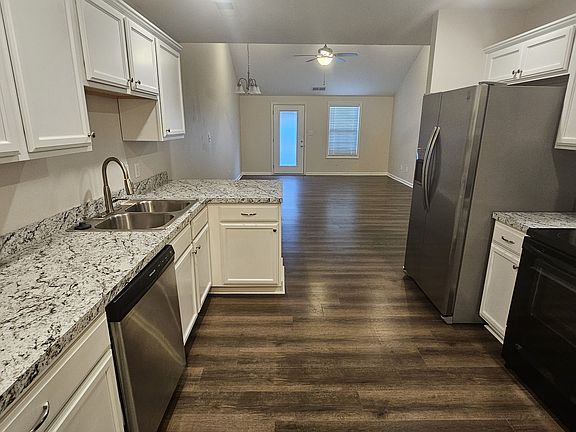 5th image of 388 Anna Hume Blvd