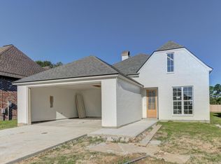 112 San Sebastian Dr, Youngsville, LA 70592