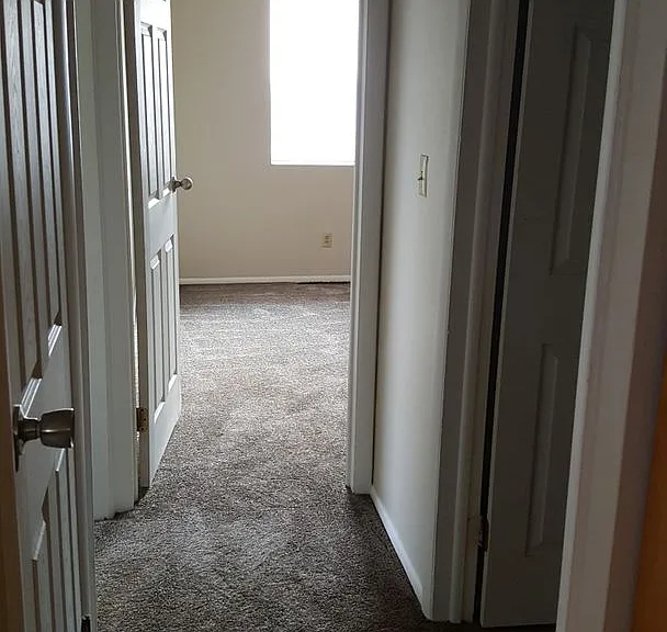 Monticello Apartments & Townhomes including Logan Gate & Logan Way — Photo 11