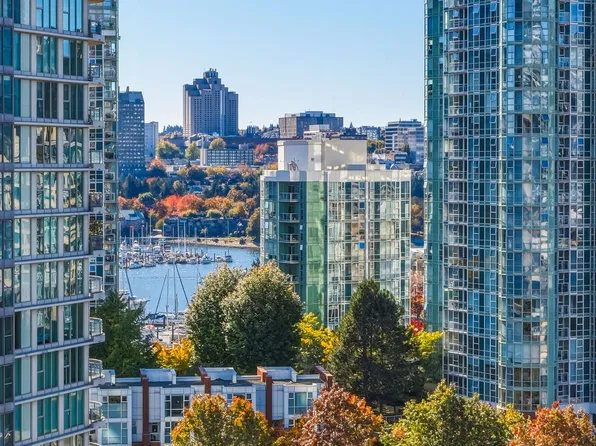 989 Beatty St #1507, Vancouver, BC V6Z 3C2