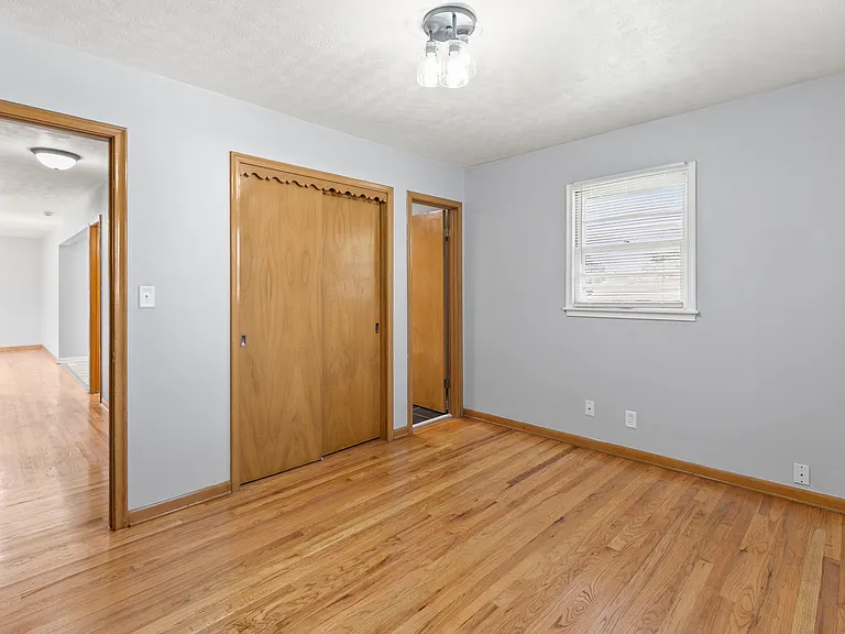 11214 Leavenworth St — Photo 12