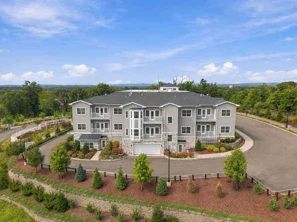 17 Hook Mountain Rd #105, Montville, NJ 07045