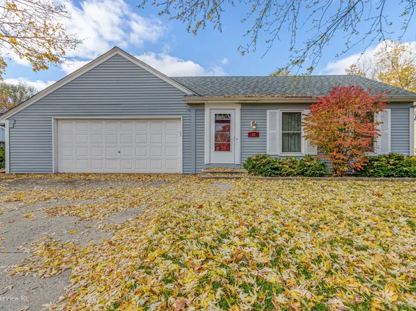 12 Roulock Rd, Montgomery, IL 60538