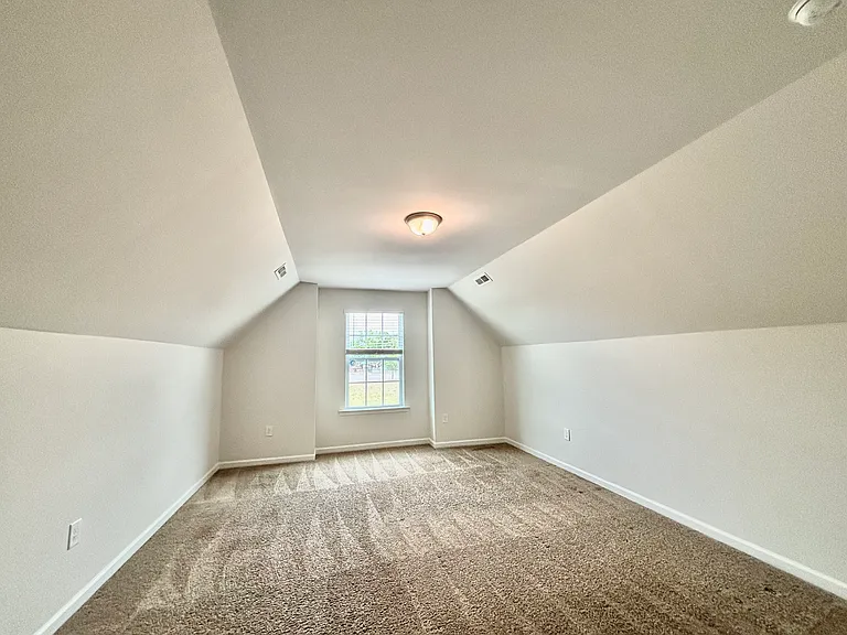 358 Falcon Ct — Photo 11