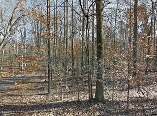 201 Deepwoods Dr, Great Falls, VA 22066